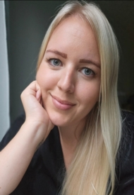 – Bak hvert navn finnes et menneske